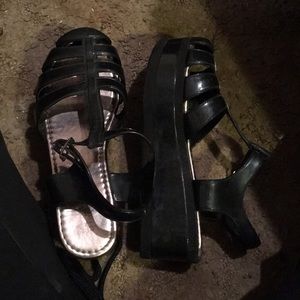 Platform jelly sandals